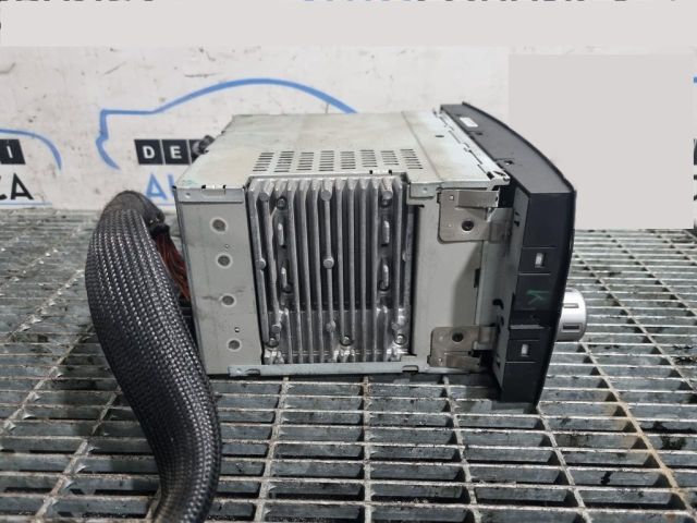 bontott VW TOUAREG Rádió / CD