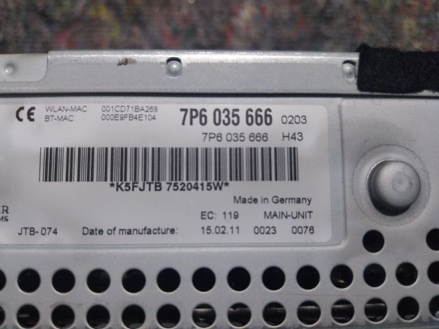 bontott VW TOUAREG Rádió / CD