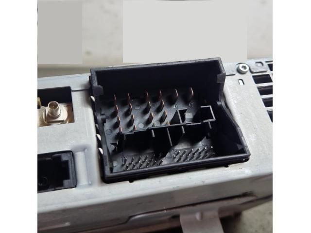 bontott VW TOUAREG Rádió / CD