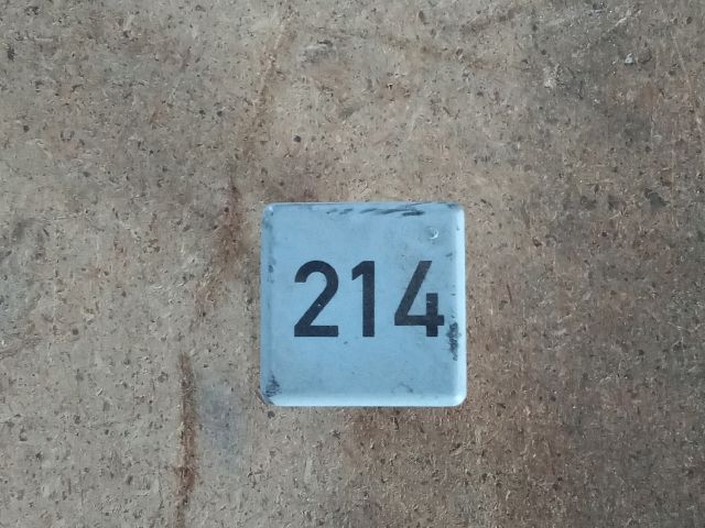 bontott VW TOUAREG Relé