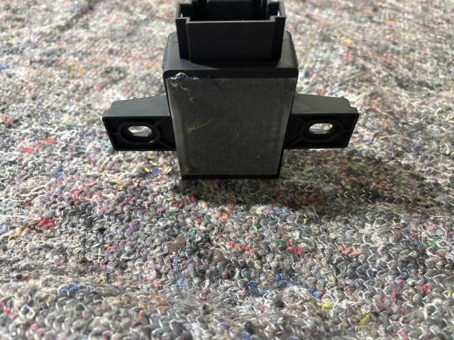 bontott VW TOUAREG Relé