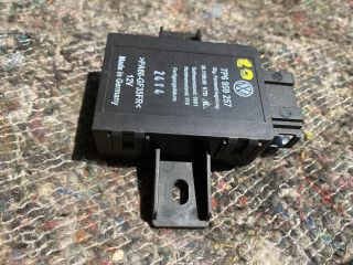 bontott VW TOUAREG Relé