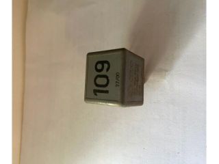 bontott VW TOUAREG Relé