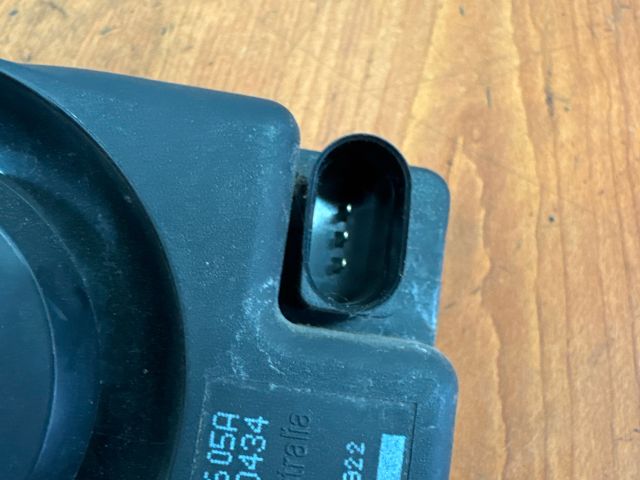 bontott VW TOUAREG Riasztó Hangszóró