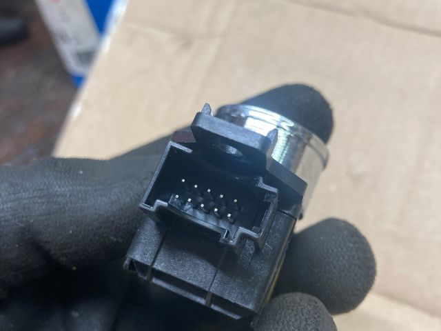 bontott VW TOUAREG Start / Stop Indító Gomb