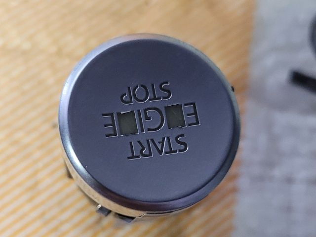 bontott VW TOUAREG Start / Stop Indító Gomb