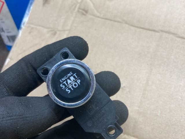 bontott VW TOUAREG Start / Stop Indító Gomb