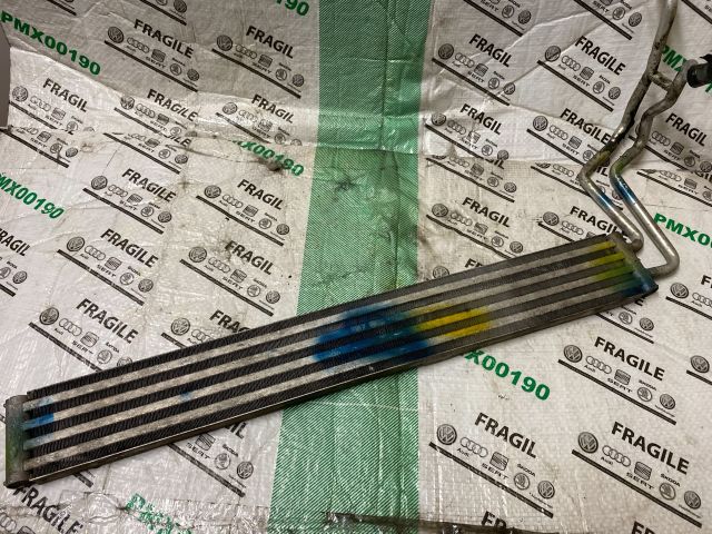 bontott VW TOUAREG Szervó Olajhűtő