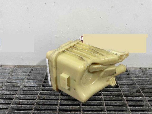 bontott VW TOUAREG Szervóolaj Tartály