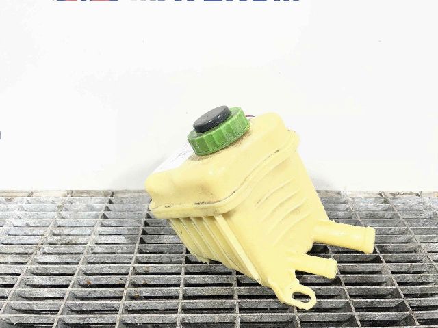 bontott VW TOUAREG Szervóolaj Tartály