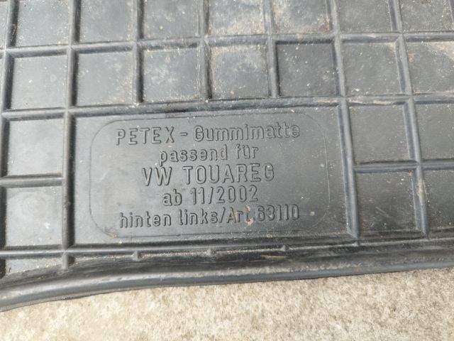 bontott VW TOUAREG Szőnyeg Szett