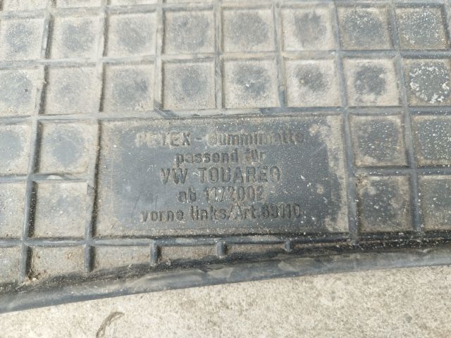 bontott VW TOUAREG Szőnyeg Szett