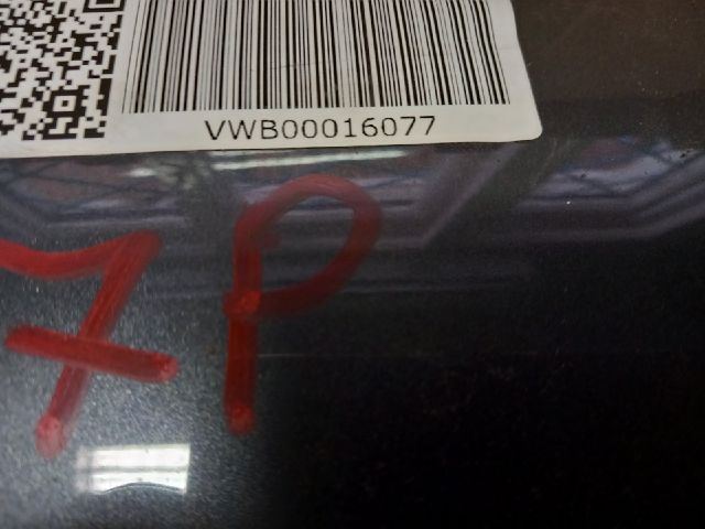 bontott VW TOUAREG Tankajtó