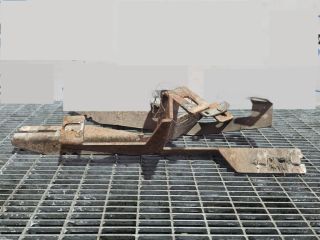 bontott VW TOUAREG Tartó Bak