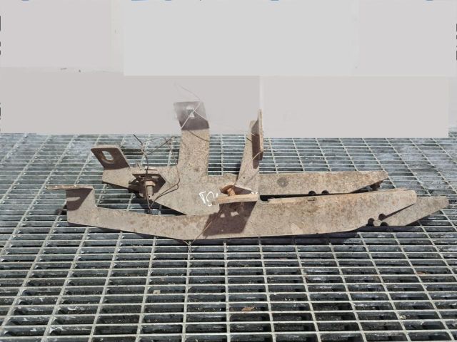 bontott VW TOUAREG Tartó Bak