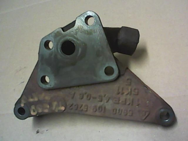 bontott VW TOUAREG Tartó Bak