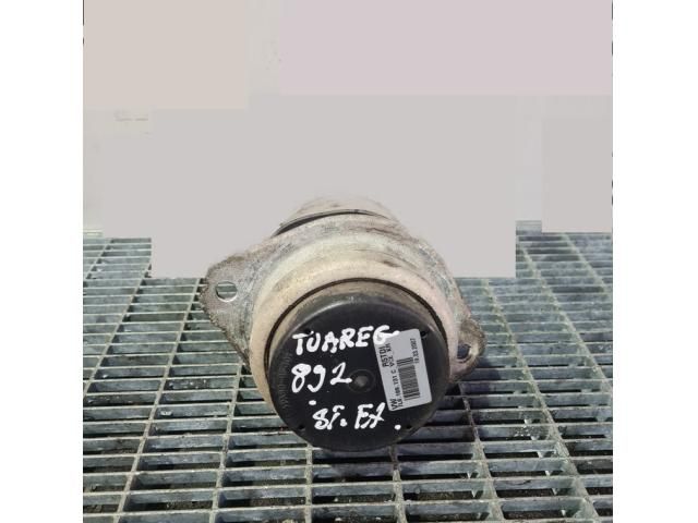 bontott VW TOUAREG Tartó Bak