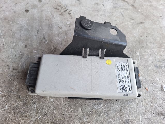 bontott VW TOUAREG Telefon Elektronika