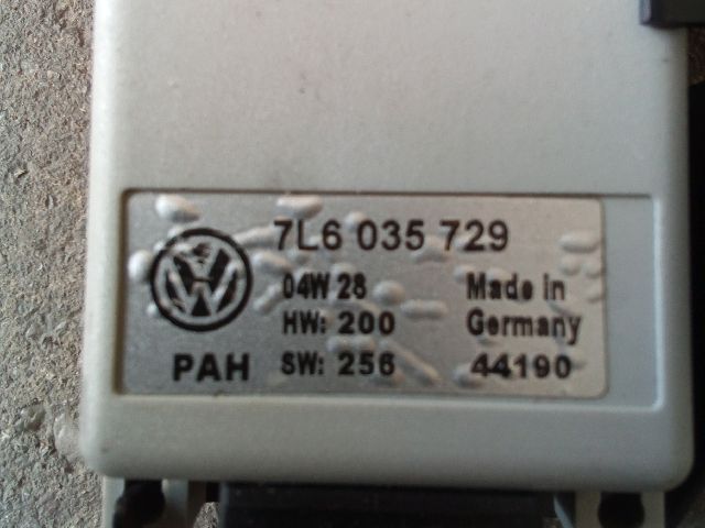 bontott VW TOUAREG Telefon Elektronika