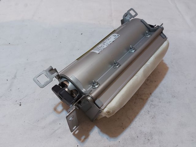 bontott VW TOUAREG Utasoldali Légzsák