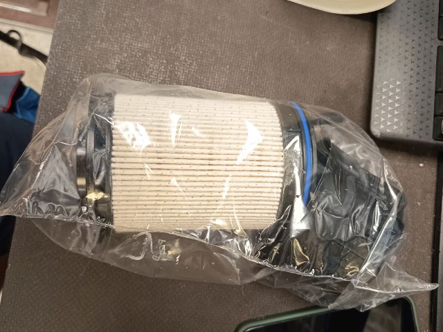 bontott VW TOUAREG Üzemanyagszűrő Ház