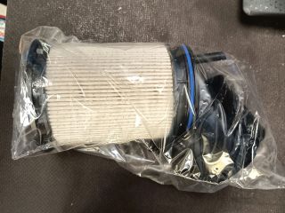 bontott VW TOUAREG Üzemanyagszűrő Ház