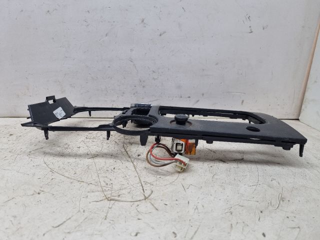 bontott VW TOUAREG Váltókar Keret