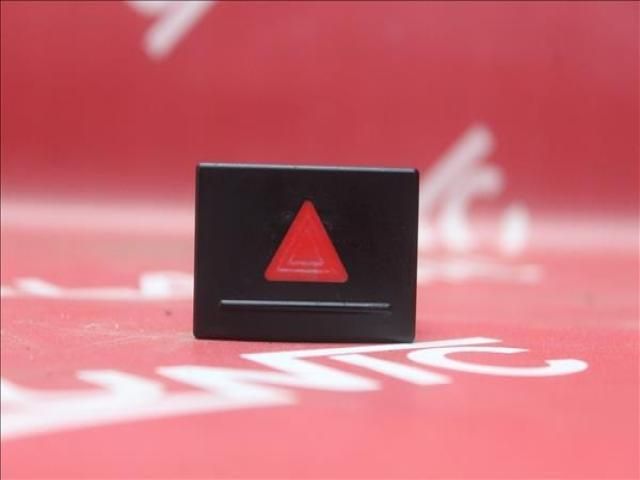 bontott VW TOUAREG Vészvillogó Kapcsoló