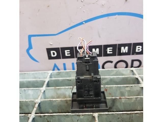 bontott VW TOUAREG Vészvillogó Kapcsoló