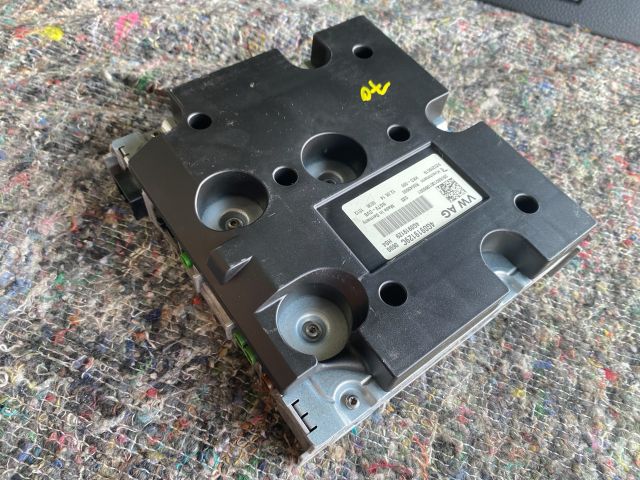 bontott VW TOUAREG Video Elektronika