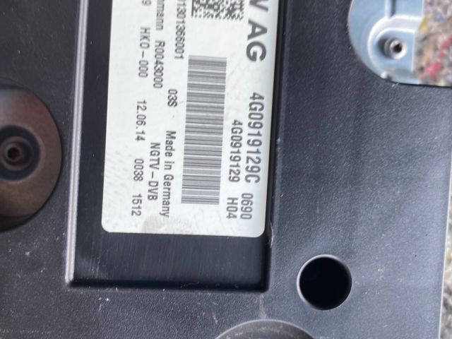 bontott VW TOUAREG Video Elektronika