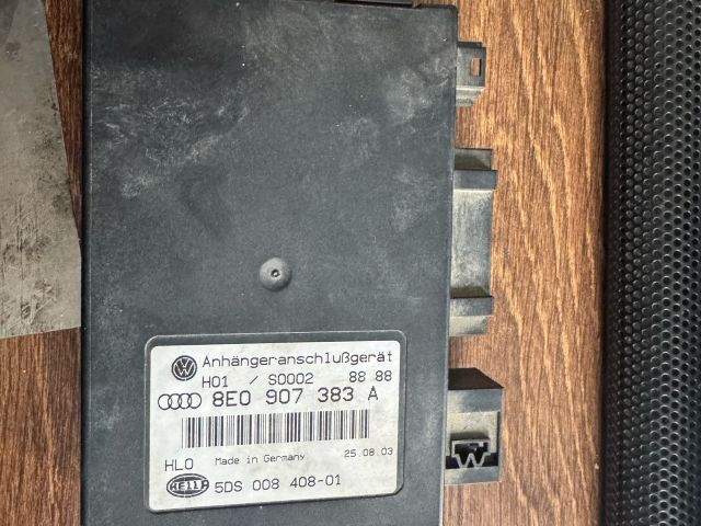 bontott VW TOUAREG Vonóhorog Elektronika