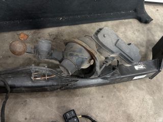 bontott VW TOUAREG Vonóhorog