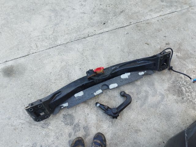 bontott VW TOUAREG Vonóhorog