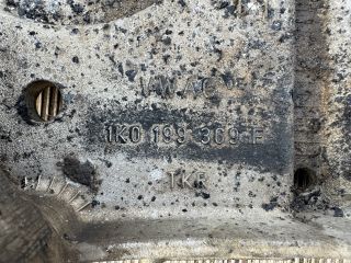 bontott VW TOURAN Első Bölcső