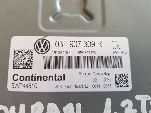 bontott VW TOURAN Motorvezérlő