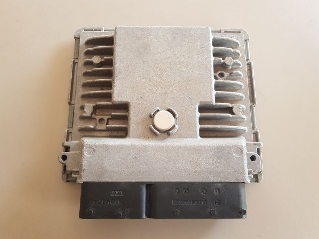 bontott VW TOURAN Motorvezérlő