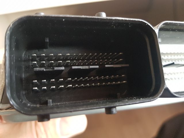 bontott VW TOURAN Motorvezérlő