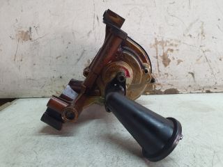 bontott VW TOURAN Olajszivattyú