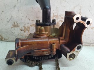 bontott VW TOURAN Olajszivattyú