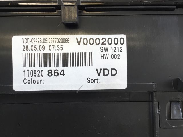 bontott VW TOURAN Kilométeróra