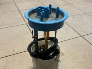 bontott VW TOURAN Üzemanyag Szivattyú