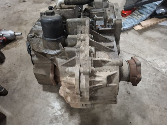 bontott VW TOURAN Automata Váltó