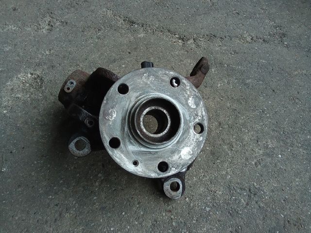 bontott VW TOURAN Bal első Csonkállvány Kerékaggyal