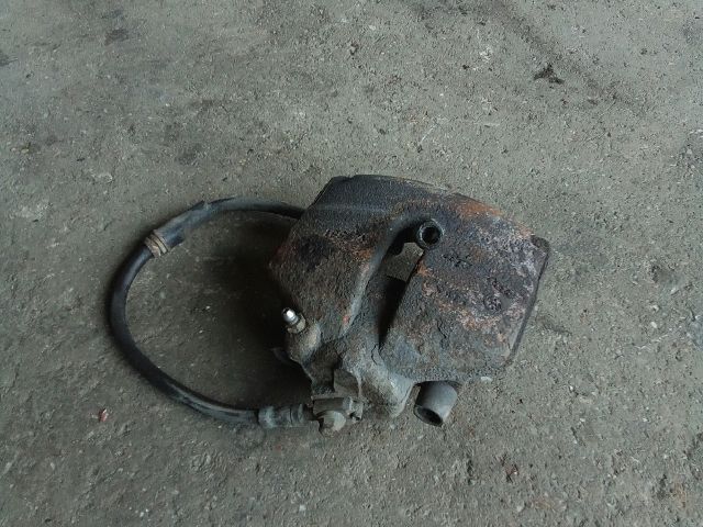 bontott VW TOURAN Bal első Féknyereg Munkahengerrel