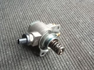 bontott VW TOURAN Nagynyomású Szivattyú