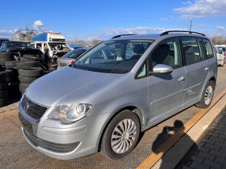 bontott VW TOURAN Önindító