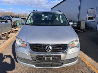 bontott VW TOURAN Önindító