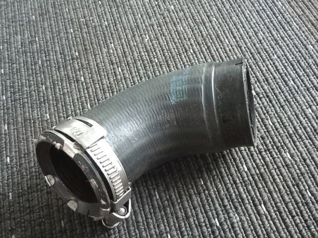 bontott VW TOURAN Turbócső