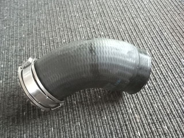 bontott VW TOURAN Turbócső